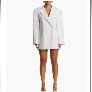 55. Naked Wardrobe $168 Oversize Long Sleeve Blazer in white